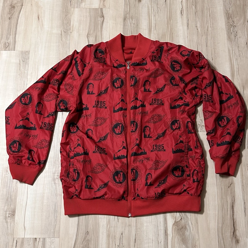 Nike 1985 Flight Club Air Jordan Jacket Men's‎ L Print All Over Reversible Red